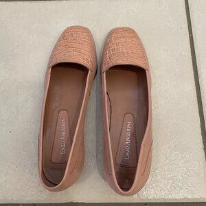 Vintage Enzo Angiolini Women's all leather flats (Liberty) size 6.5, Light Pink